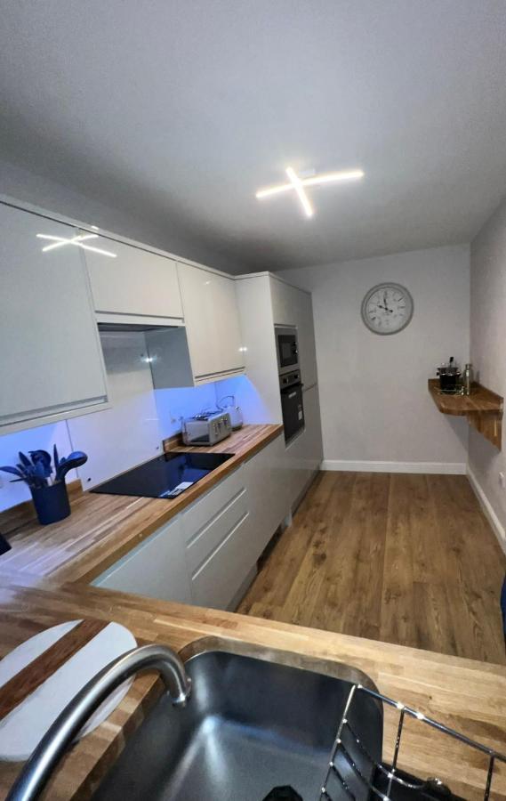 The Court Apartment Liverpool Exterior photo